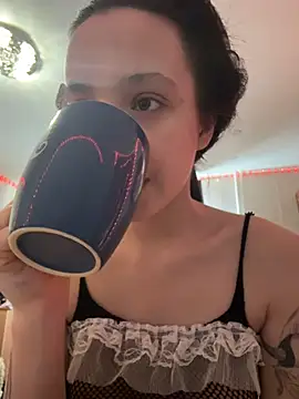 Snapshot of MiaTee chatting on 02/10/26, 03:49 MiaTee online show from 02/10/26, 03:49