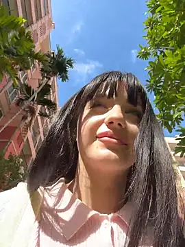 MiaTee online show from 05/28/26, 01:57