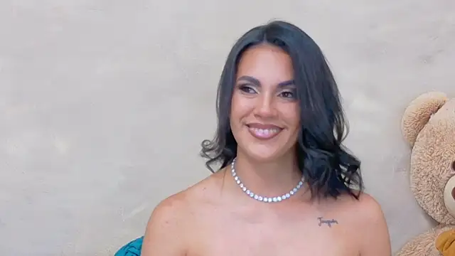 Snapshot of AndiVasquez chatting on 04/22/26, 10:44 AndiVasquez online show from 04/22/26, 10:44