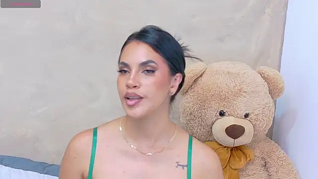 Snapshot of AndiVasquez chatting on 05/09/26, 10:29 AndiVasquez online show from 05/09/26, 10:29