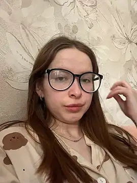 Snapshot of MalliSun chatting on 02/10/26, 03:22 MalliSun online show from 02/10/26, 03:22