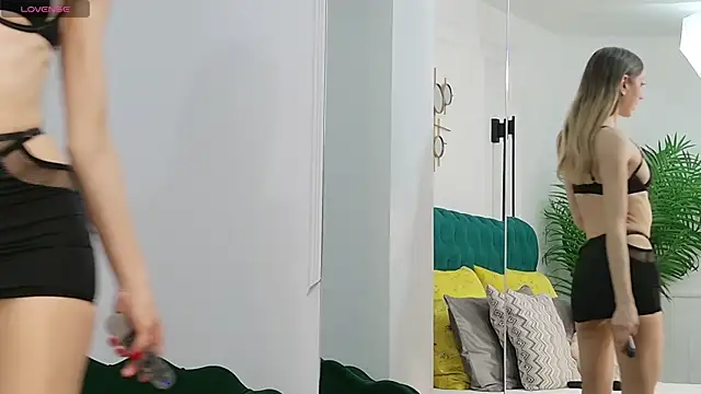 IrisLayne online show from 04/05/26, 04:41