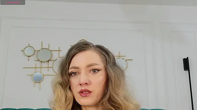 IrisLayne online show from 04/20/26, 04:37