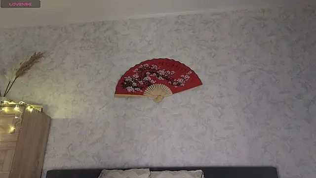 Snapshot of saya_li11 chatting on 02/04/26, 05:57 saya li11 online show from 02/04/26, 05:57