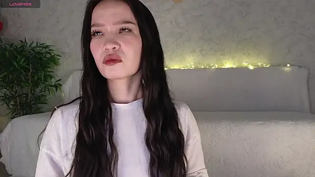 Snapshot of saya_li11 chatting on 02/22/26, 07:00 saya li11 online show from 02/22/26, 07:00