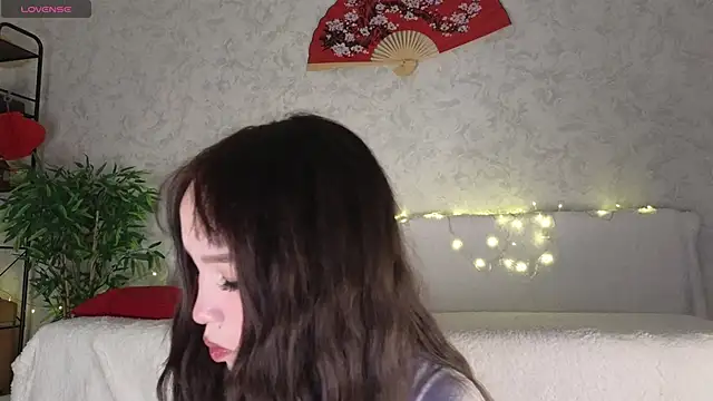 Snapshot of saya_li11 chatting on 02/28/26, 07:24 saya li11 online show from 02/28/26, 07:24