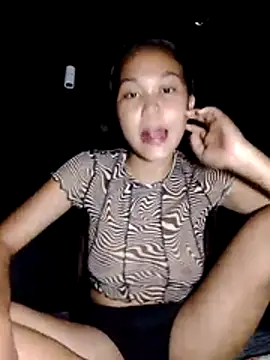 Snapshot of lovely_pilipina19 chatting on 03/24/26, 02:22 lovely pilipina19 online show from 03/24/26, 02:22