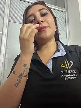 Nahomy Benett online show from 02/22/26, 11:34