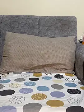 Snapshot of anonymous_mommy chatting on 02/15/26, 12:26 anonymous mommy online show from 02/15/26, 12:26