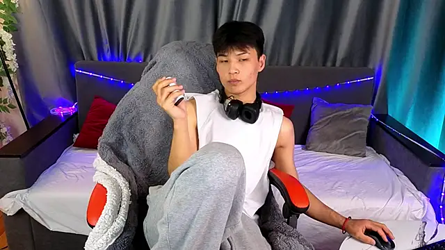 Snapshot of XanneLL chatting on 02/26/26, 06:41 XanneLL online show from 02/26/26, 06:41