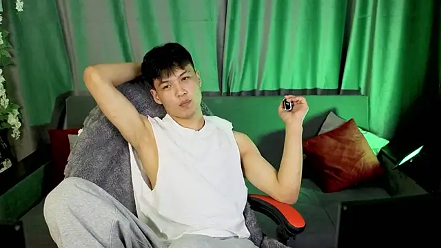 Snapshot of XanneLL chatting on 02/04/26, 01:50 XanneLL online show from 02/04/26, 01:50