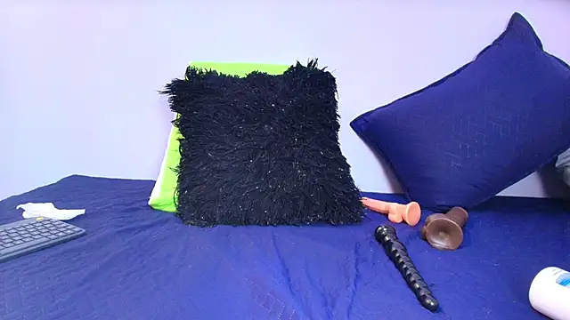 melany roberts  online show from 03/12/26, 03:12