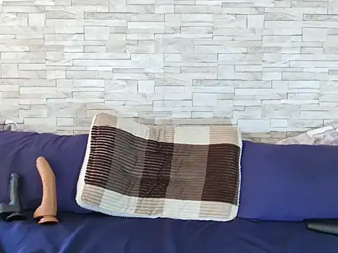 Snapshot of BustyBmw chatting on 02/16/26, 12:04 BustyBmw online show from 02/16/26, 12:04