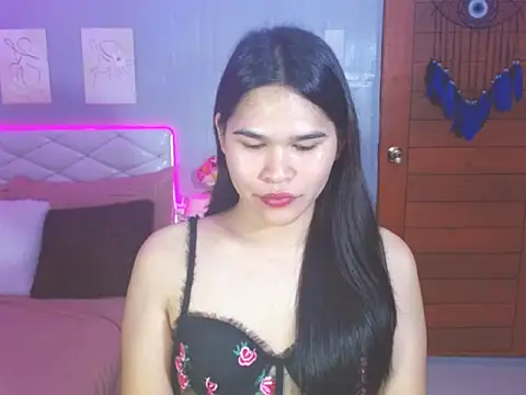 Snapshot of alianabrooks chatting on 02/08/26, 04:05 alianabrooks online show from 02/08/26, 04:05