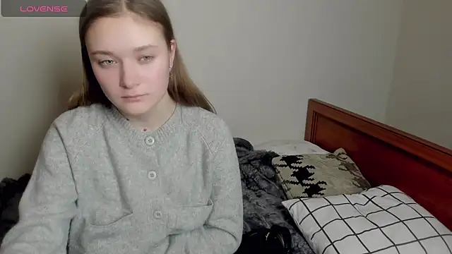 Snapshot of Elina_X chatting on 03/04/26, 10:06 Elina X online show from 03/04/26, 10:06