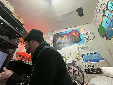 gothboiplzty online show from 02/09/26, 06:22