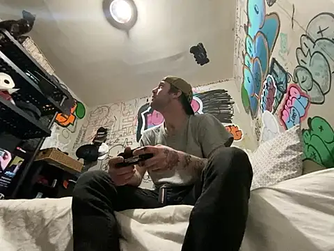 gothboiplzty online show from 03/19/26, 07:08