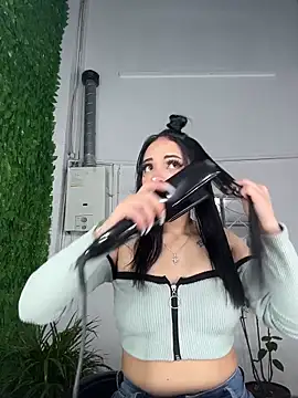 cristal  violetaa online show from 02/11/26, 03:28