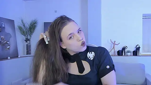 Snapshot of Madison_dolly chatting on 02/07/26, 02:08 Madison dolly online show from 02/07/26, 02:08