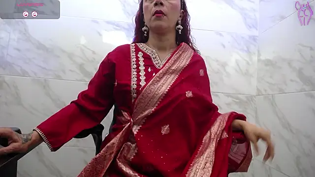 Snapshot of suhana_mature chatting on 02/13/26, 01:22 suhana mature online show from 02/13/26, 01:22