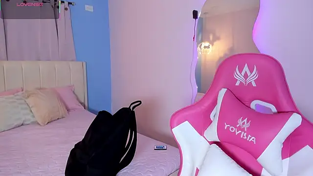 Snapshot of LOU_22_ chatting on 02/19/26, 12:46 LOU 22 online show from 02/19/26, 12:46