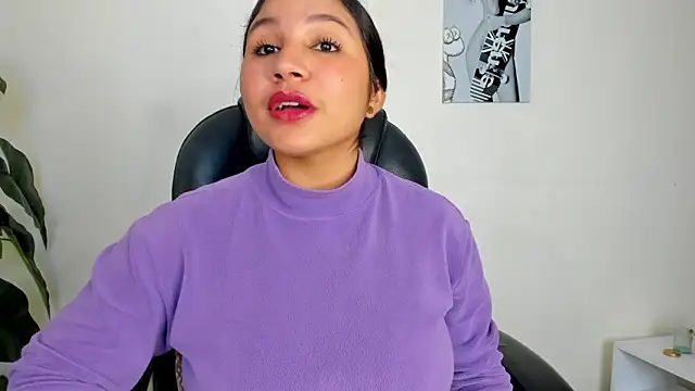 Snapshot of Victoria_Rosee chatting on 02/04/26, 12:33 Victoria Rosee online show from 02/04/26, 12:33