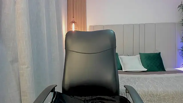 Victoria Rosee online show from 06/03/26, 02:33