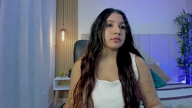 Victoria Rosee online show from 04/18/26, 12:51