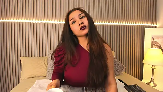 Victoria Rosee online show from 07/11/26, 01:44