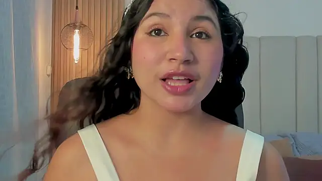 Victoria Rosee online show from 05/25/26, 12:37