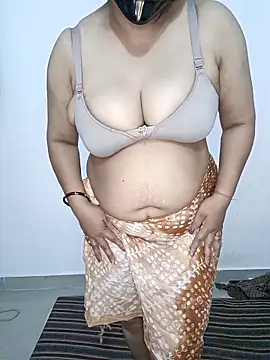 Snapshot of Ruby1hot2 chatting on 03/20/26, 04:46 Ruby1hot2 online show from 03/20/26, 04:46