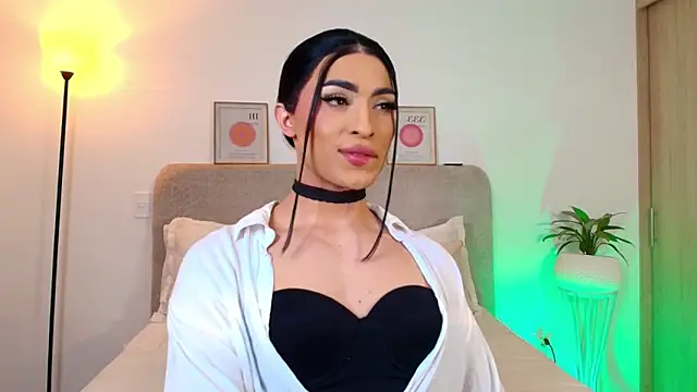 KarolPortellaa online show from 03/23/26, 09:47