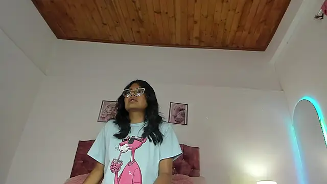 Snapshot of luna_velveth chatting on 02/07/26, 01:13 luna velveth online show from 02/07/26, 01:13