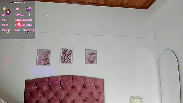 luna velveth online show from 04/13/26, 10:19