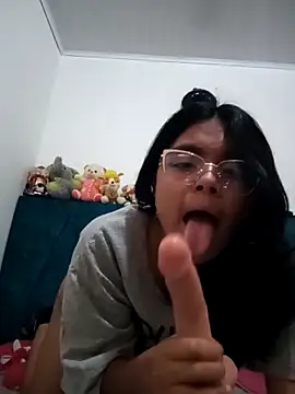 luna velveth online show from 03/12/26, 05:28