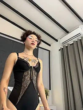 Snapshot of luci_butterfly chatting on 02/23/26, 07:25 luci butterfly online show from 02/23/26, 07:25