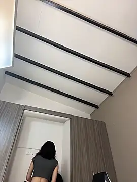 Snapshot of luci_butterfly chatting on 02/27/26, 07:14 luci butterfly online show from 02/27/26, 07:14