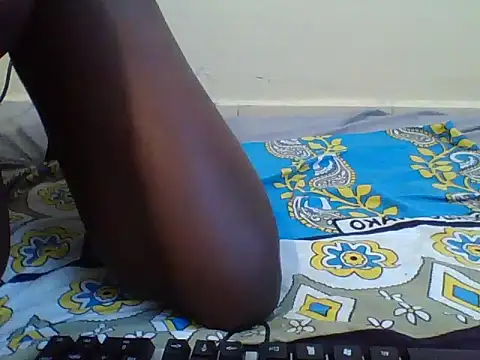 Snapshot of Shelaxoliswa chatting on 04/04/26, 06:42 Shelaxoliswa online show from 04/04/26, 06:42