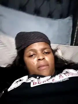 Snapshot of PrettyLisa26 chatting on 03/16/26, 01:35 PrettyLisa26 online show from 03/16/26, 01:35