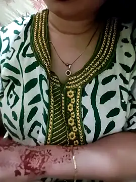 Snapshot of PARI51 chatting on 07/14/26, 07:42 PARI51 online show from 07/14/26, 07:42
