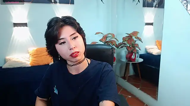 Snapshot of annie_sleeper chatting on 02/24/26, 03:29 annie sleeper online show from 02/24/26, 03:29