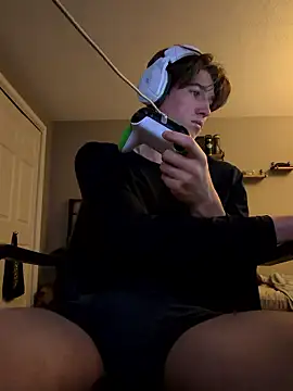 CollegeBull19 online show from 04/21/26, 08:21