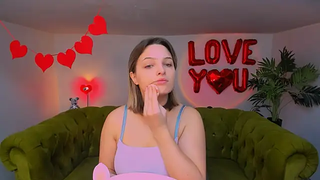 Snapshot of meowseduce chatting on 02/18/26, 01:18 meowseduce online show from 02/18/26, 01:18