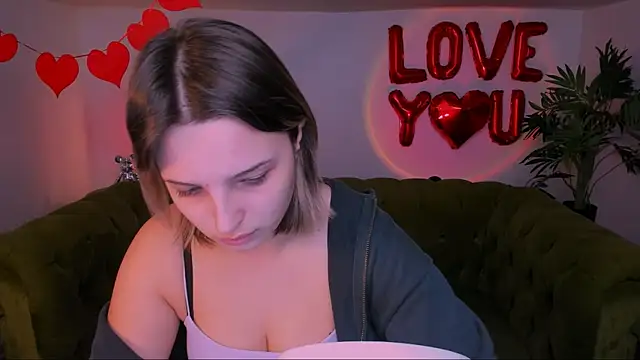 Snapshot of meowseduce chatting on 02/16/26, 01:21 meowseduce online show from 02/16/26, 01:21