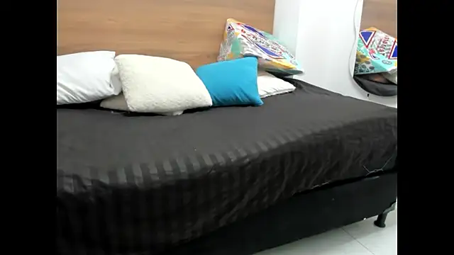 luz-miiaa online show from 02/14/26, 11:54