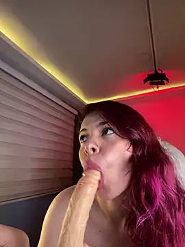 MiaTorres4 online show from 02/23/26, 12:17