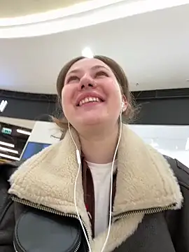 AsynaYuuki online show from 03/06/26, 10:43