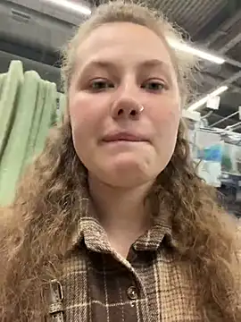 AsynaYuuki online show from 03/01/26, 04:18