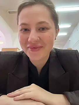 AsynaYuuki online show from 03/05/26, 10:23