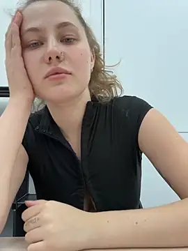 AsynaYuuki online show from 03/20/26, 06:09